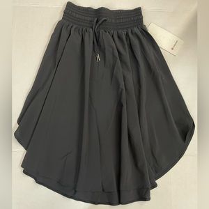 Lululemon The Everyday Skirt size 2 black